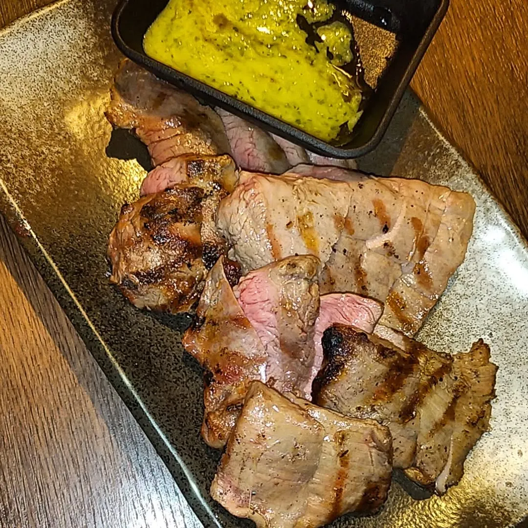 肉寅、本日のオススメ料理は